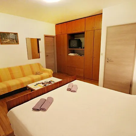 Ogresta Apartment